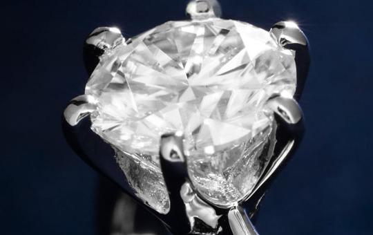 FAQ per gioiellerie e produttori di gioielli sui diamanti lab-grown